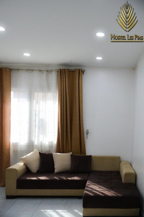 Hostel Les Pins Alger Exterior foto
